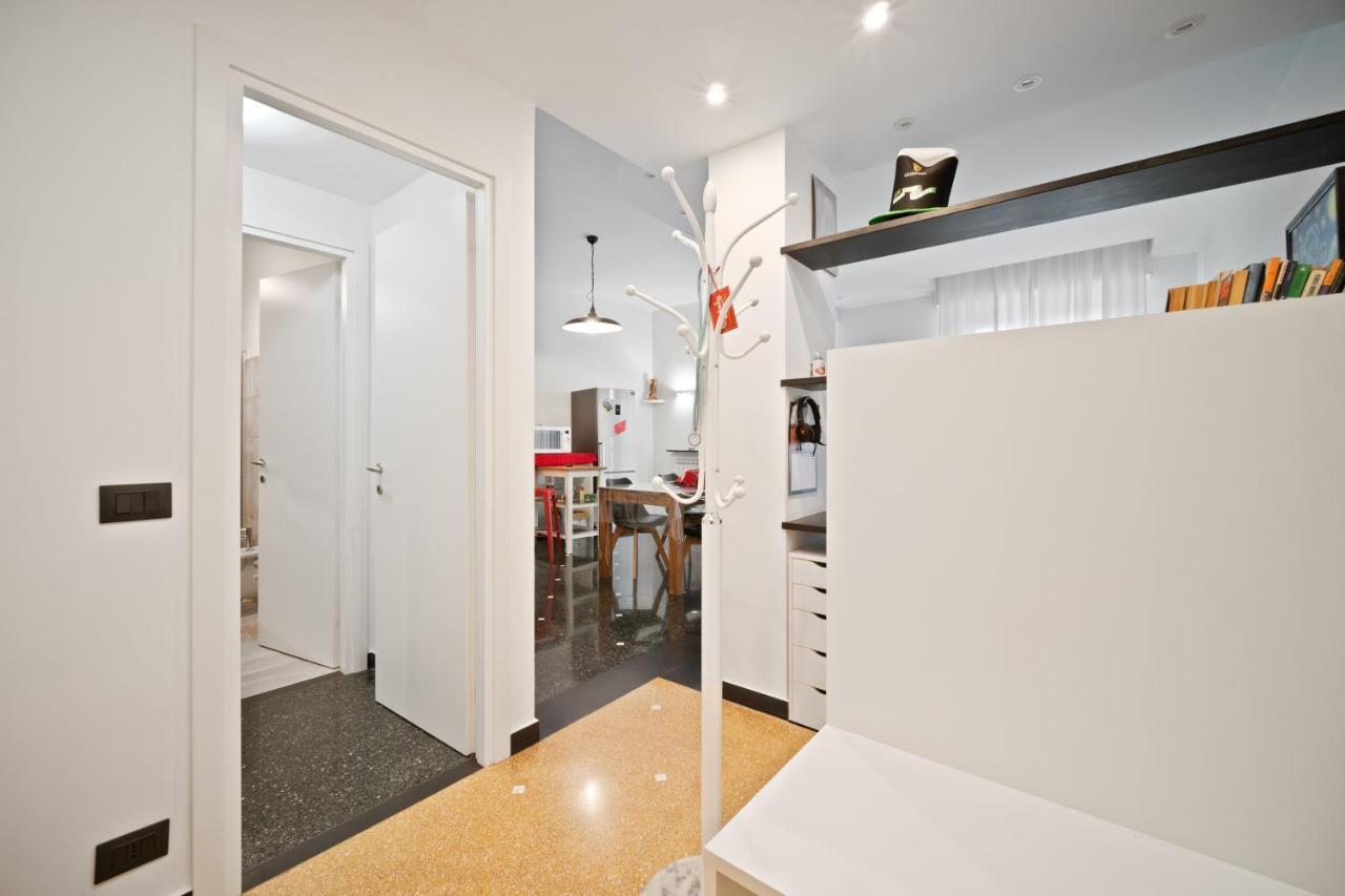 Appartement Sampierdarena Con Patio Privato Genua